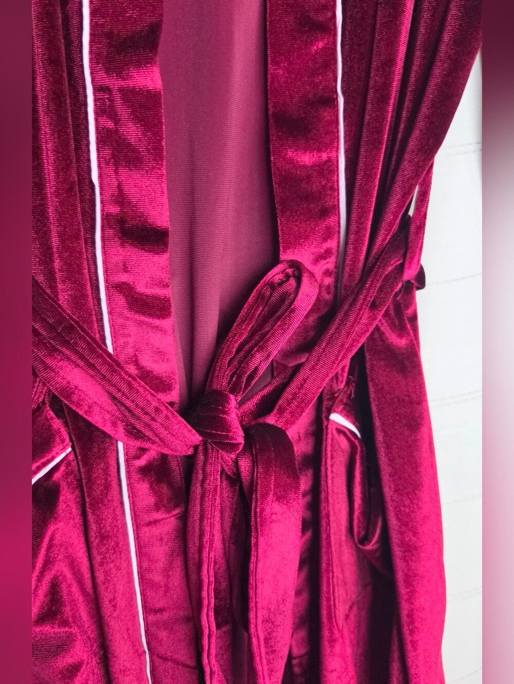 Kikit Velvet Robe - Picture 5 of 7
